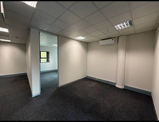 356M² OFFICE TO LET IN PARKTOWN